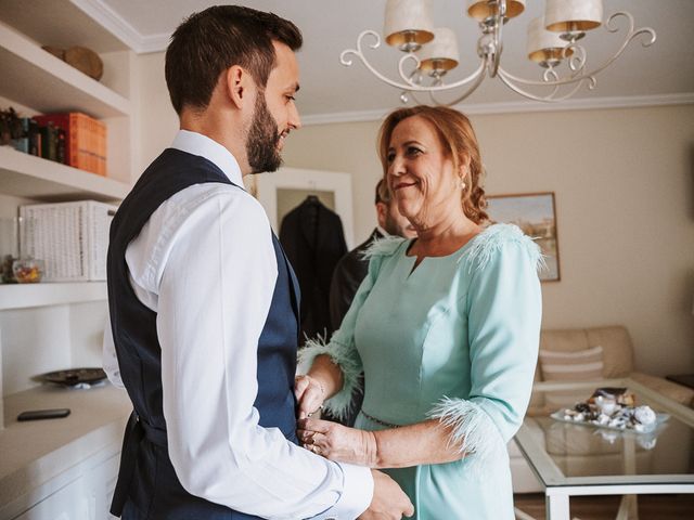La boda de Covadonga y Álvaro en Sevilla, Sevilla 9