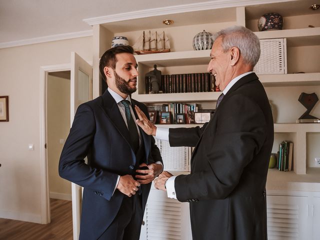 La boda de Covadonga y Álvaro en Sevilla, Sevilla 10