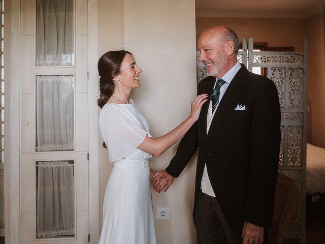 La boda de Covadonga y Álvaro en Sevilla, Sevilla 16