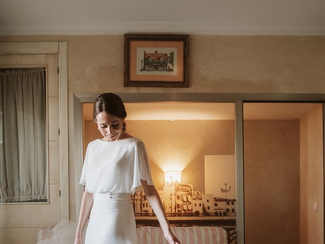 La boda de Covadonga y Álvaro en Sevilla, Sevilla 18