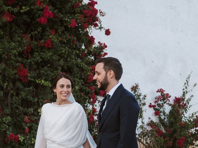 La boda de Covadonga y Álvaro en Sevilla, Sevilla 43