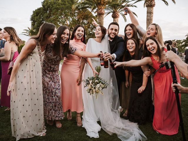 La boda de Covadonga y Álvaro en Sevilla, Sevilla 49