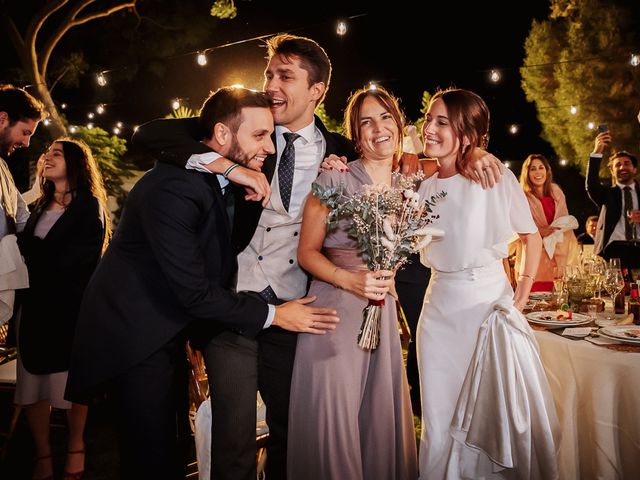La boda de Covadonga y Álvaro en Sevilla, Sevilla 62