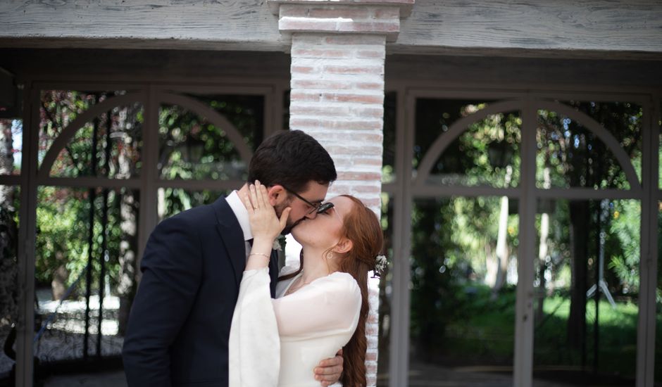 La boda de Carlos y Bea en Valencia, Valencia