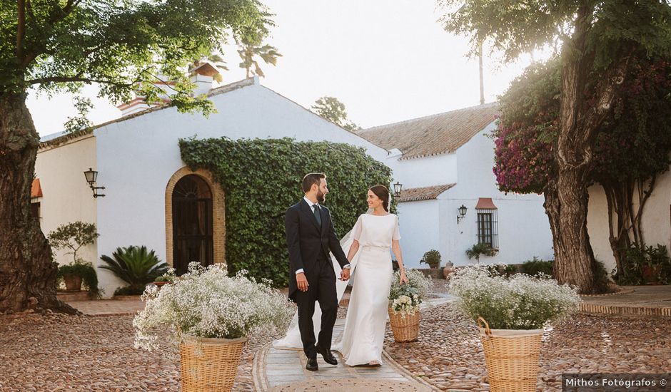 La boda de Covadonga y Álvaro en Sevilla, Sevilla