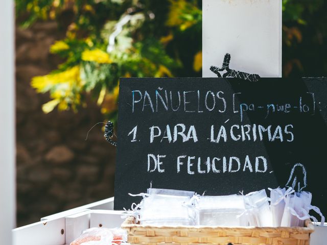 La boda de Víctor y Andrea en Banyeres De Mariola, Alicante 11