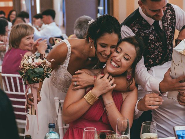 La boda de Víctor y Andrea en Banyeres De Mariola, Alicante 32