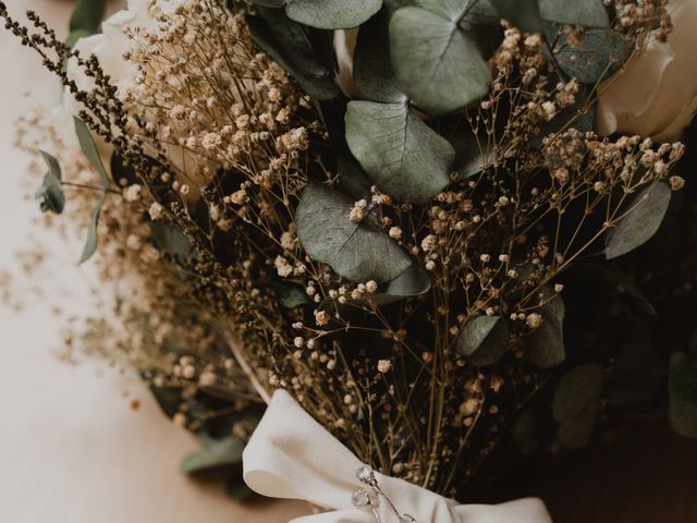 La boda de Jose Manuel y Izaskun en Sevilla, Sevilla 8