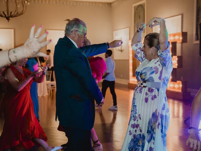 La boda de Jose Manuel y Izaskun en Sevilla, Sevilla 238