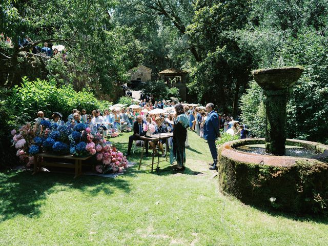 La boda de Carlos y Andrea en Santiago De Compostela, A Coruña 19