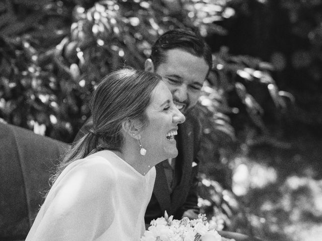 La boda de Carlos y Andrea en Santiago De Compostela, A Coruña 20