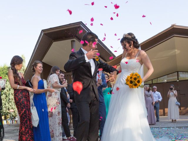 La boda de Carlos y Brillit en Los Santos De La Humosa, Madrid 11