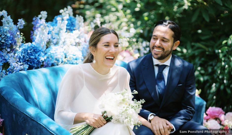 La boda de Carlos y Andrea en Santiago De Compostela, A Coruña