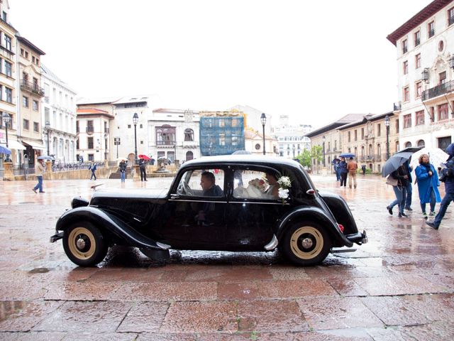 La boda de Iván y Desiré en Noreña, Asturias 2