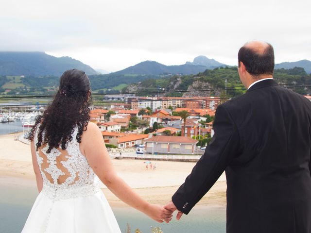 La boda de Iván y Desiré en Noreña, Asturias 27