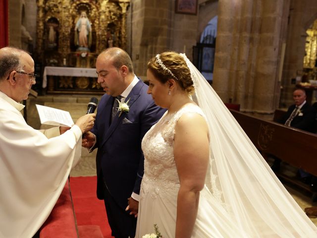 La boda de Miguel Ángel y Cristina en Cáceres, Cáceres 17