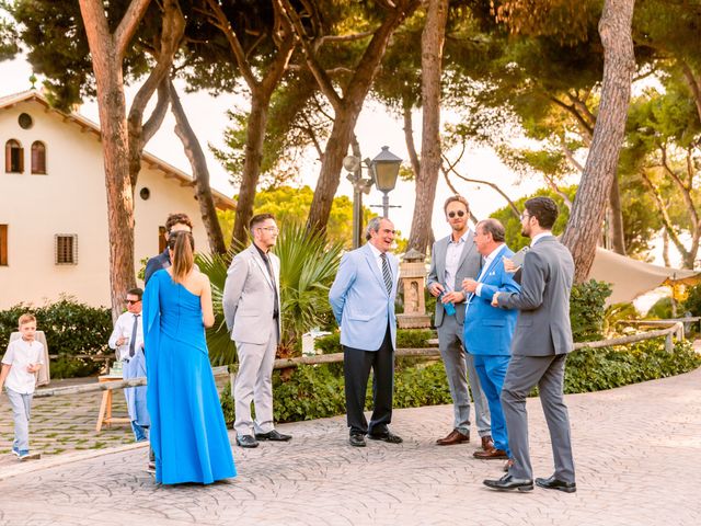 La boda de Helio y Gabriela en Sant Vicenç De Montalt, Barcelona 25