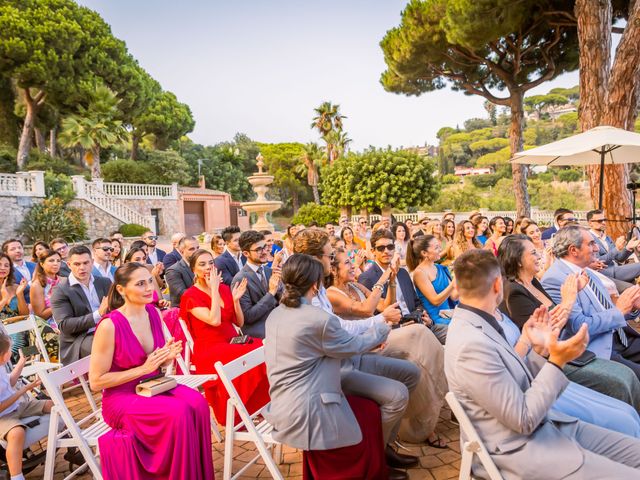 La boda de Helio y Gabriela en Sant Vicenç De Montalt, Barcelona 28