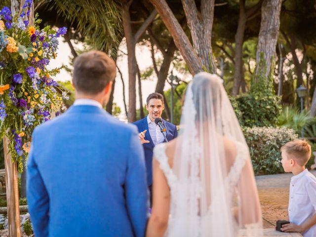 La boda de Helio y Gabriela en Sant Vicenç De Montalt, Barcelona 31