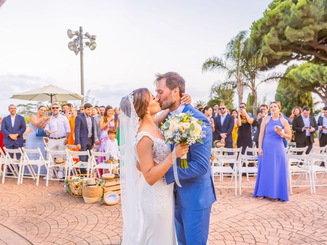 La boda de Helio y Gabriela en Sant Vicenç De Montalt, Barcelona 37