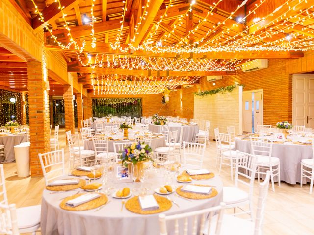 La boda de Helio y Gabriela en Sant Vicenç De Montalt, Barcelona 55