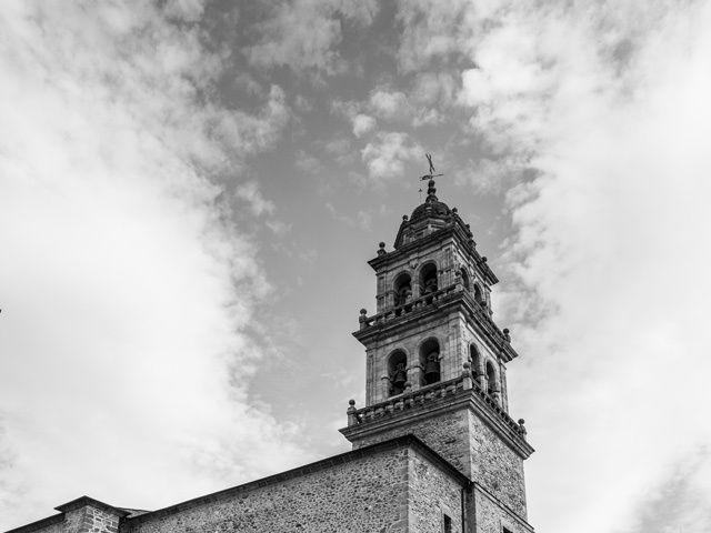 La boda de Adrian y Loli en Ponferrada, León 24