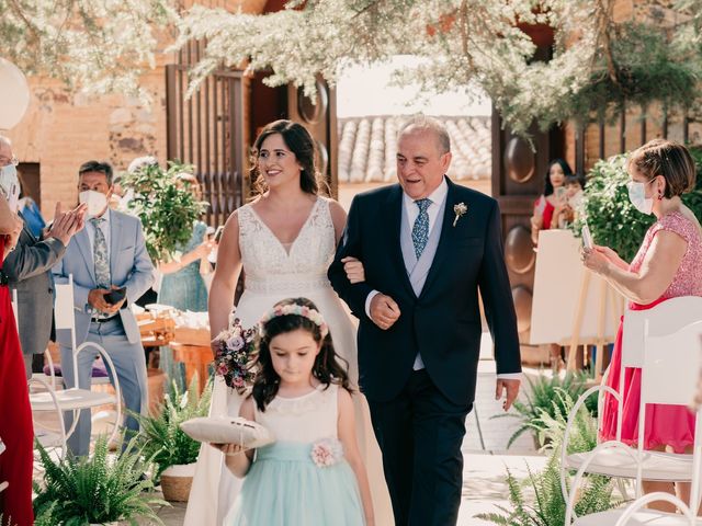 La boda de Jesús y Vanesa en Ballesteros De Calatrava, Ciudad Real 42