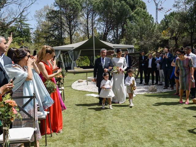 La boda de Cristian y María en Valdemorillo, Madrid 18