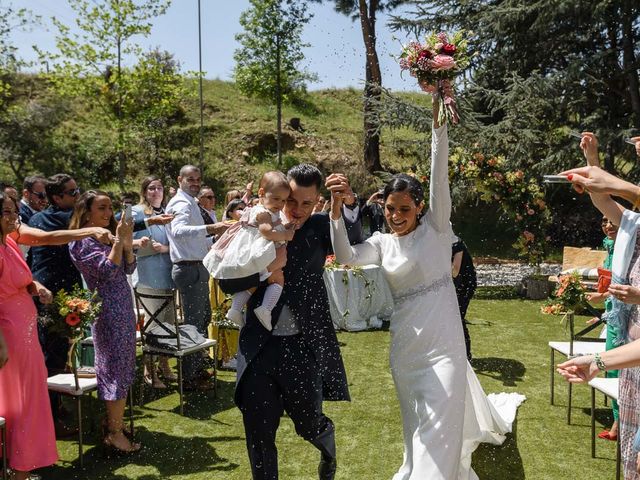 La boda de Cristian y María en Valdemorillo, Madrid 27