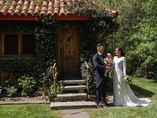 La boda de Cristian y María en Valdemorillo, Madrid 33