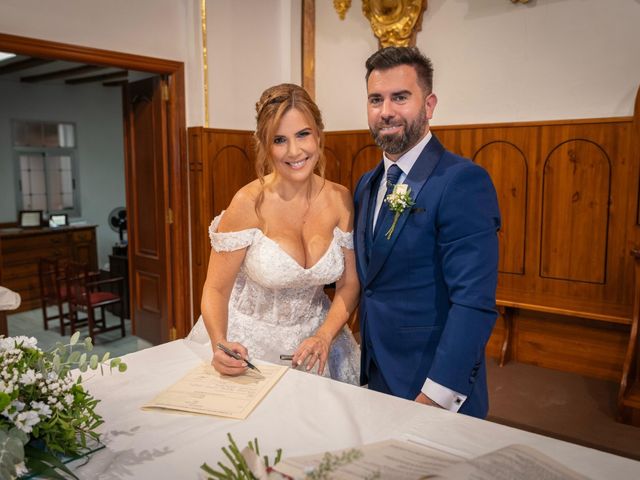 La boda de Vicente  y Mafalda en Mareny De Vilches, Valencia 5