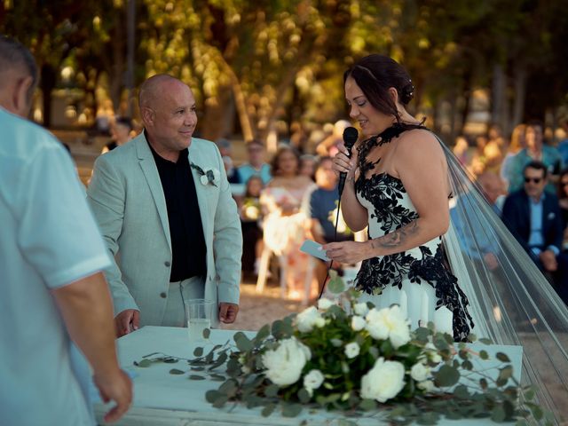 La boda de Antonio y Dayana en La/villajoyosa Vila Joiosa, Alicante 23