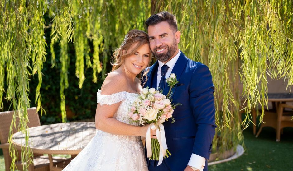 La boda de Vicente  y Mafalda en Mareny De Vilches, Valencia