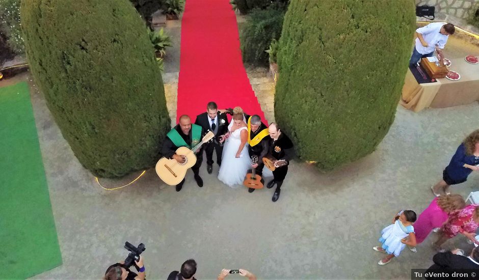 La boda de Antonio y Andrea en Motril, Granada