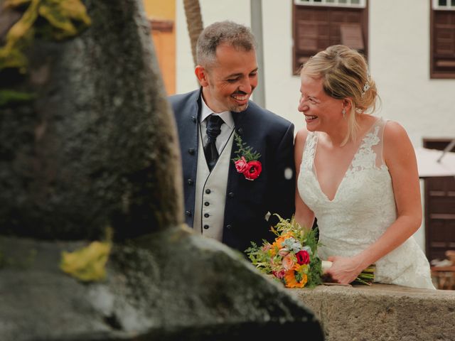 La boda de Daniel y Carol en La Orotava, Santa Cruz de Tenerife 20