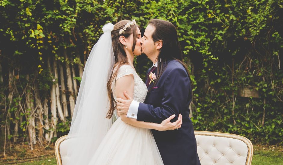 La boda de Víctor y Cristina  en Zaragoza, Zaragoza