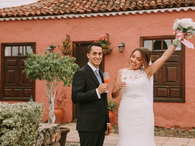La boda de Rubén y Virginia en Puerto De La Cruz, Santa Cruz de Tenerife 16