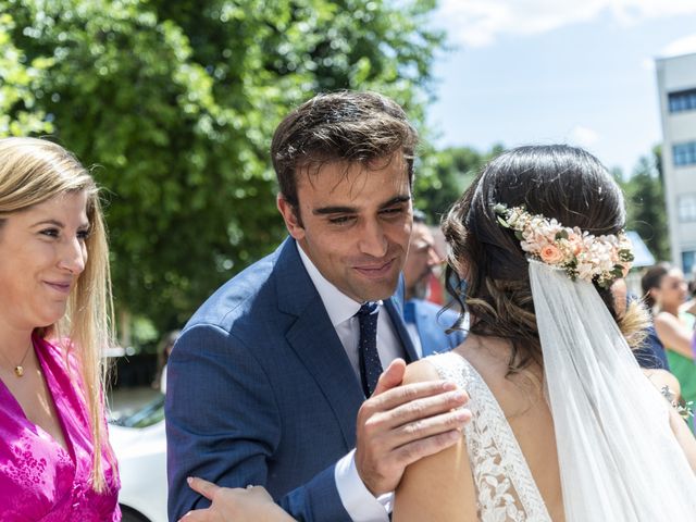 La boda de Ángel y Jennifer en Laguna De Duero, Valladolid 37