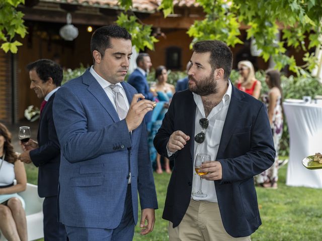 La boda de Ángel y Jennifer en Laguna De Duero, Valladolid 52