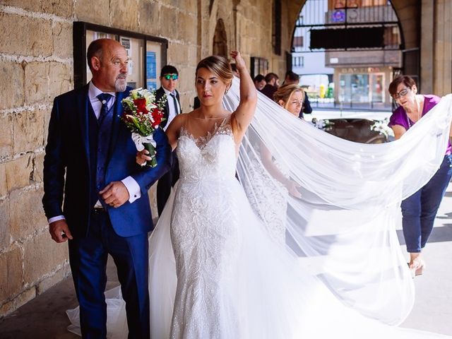 La boda de Denis y Rebeka en Zarautz, Guipúzcoa 27