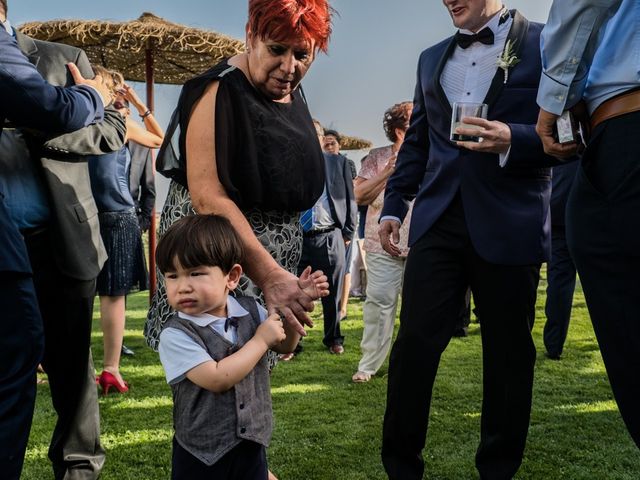 La boda de Roberto y Emma en San Agustin De Guadalix, Madrid 31