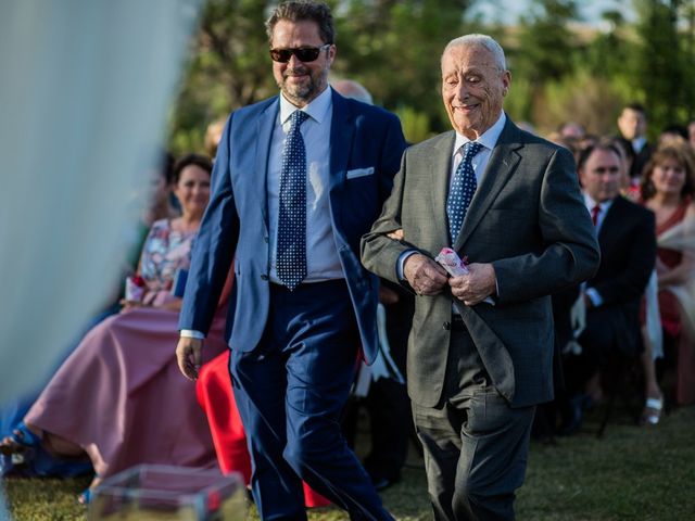 La boda de Roberto y Emma en San Agustin De Guadalix, Madrid 69