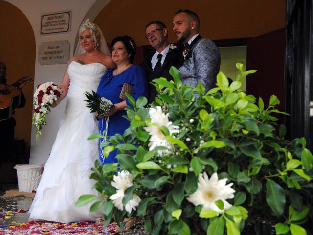 La boda de Antonio y Fatima en Huetor Vega, Granada 12