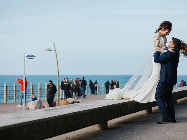 La boda de Alejandro y Alba en Donostia-San Sebastián, Guipúzcoa 38