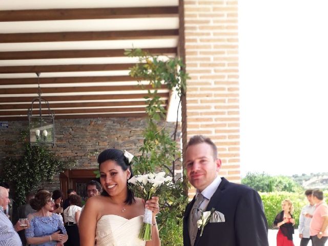 La boda de Daniel  y Mónica  en Lagartera, Toledo 10