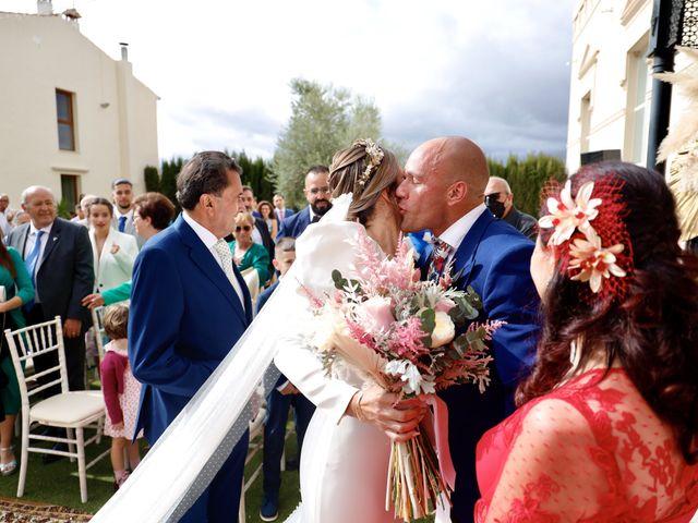 La boda de Tania y Ángel en Villanueva Del Rosario, Málaga 38