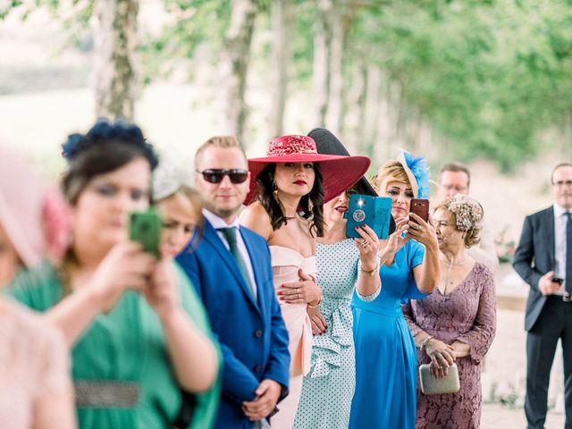 La boda de Gerardo y Leyre en Pamplona, Navarra 41