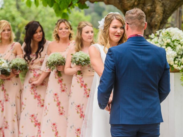 La boda de Dwayne y Natalie en Alella, Barcelona 17