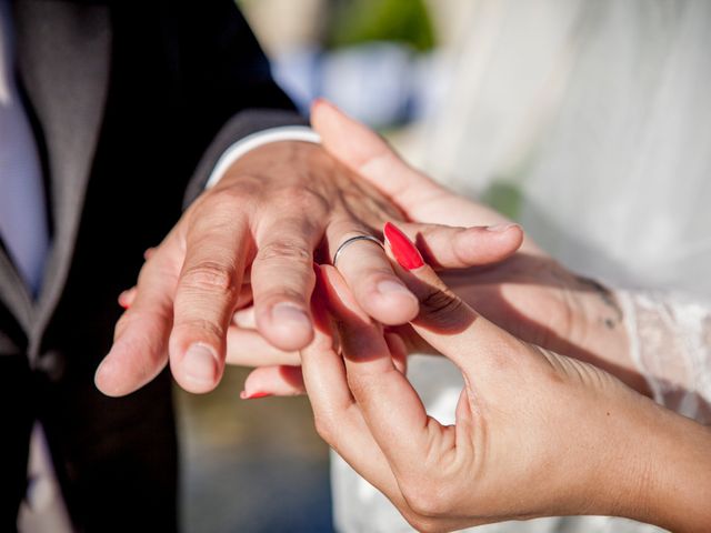 La boda de Jerom y Almudena en Canido, A Coruña 50