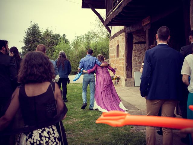 La boda de Rober y Miren en Muxika, Vizcaya 58